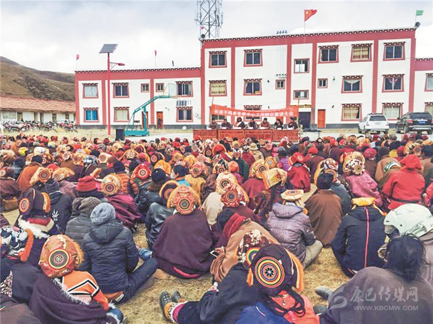 石渠縣開展“千人大下鄉(xiāng)” 、“千人大宣講”、“千人大走訪”活動掠影